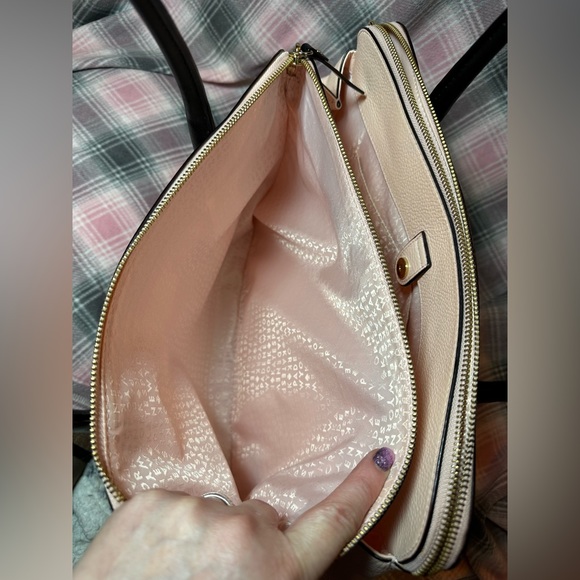 XL GUC Kate Spade handbag. Pink and Black. Perfect for spring. - Picture 8 of 9